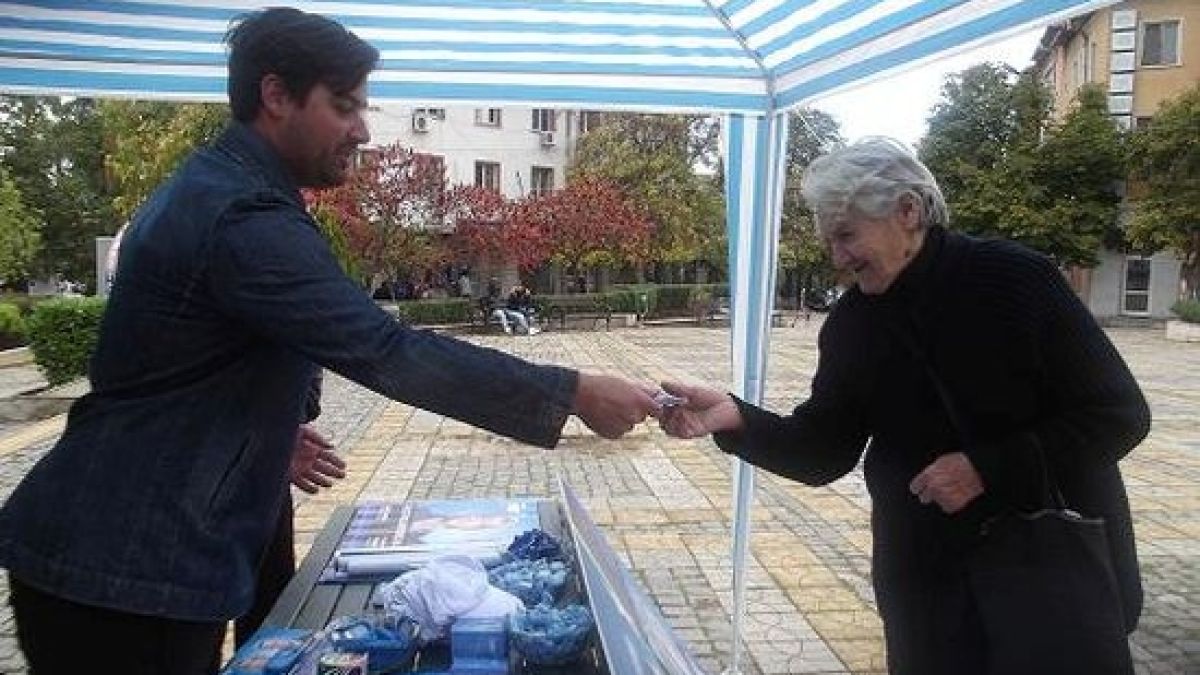 ГЕРБ откри предизборната си шатра в Средец