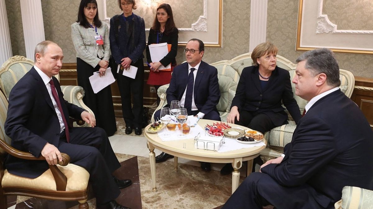 Започна срещата между Путин, Меркел, Оланд и Порошенко (СНИМКИ)