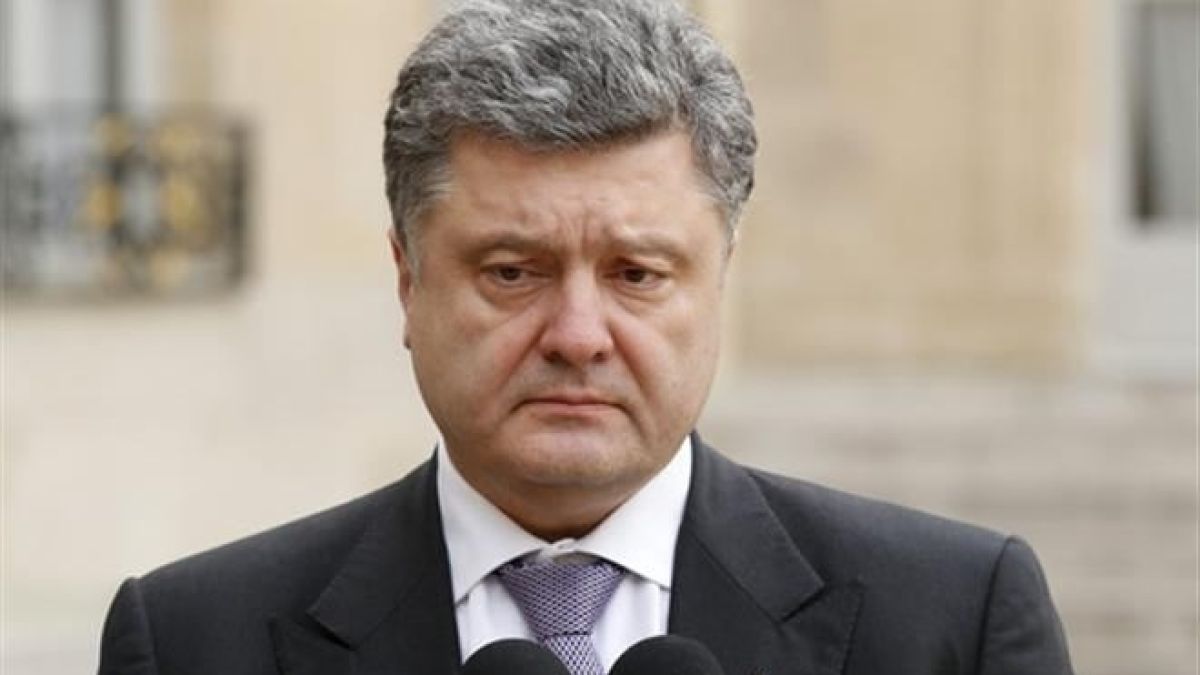 Порошенко: Русия подкрепя въвеждането на въоръжена полицейска мисия на ОССЕ в Донбас