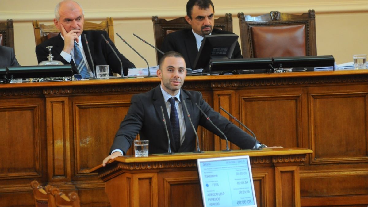 Бивш депутат от ГЕРБ скочи на Герджиков: Служебният премиер се превръща в бухалка на БСП!