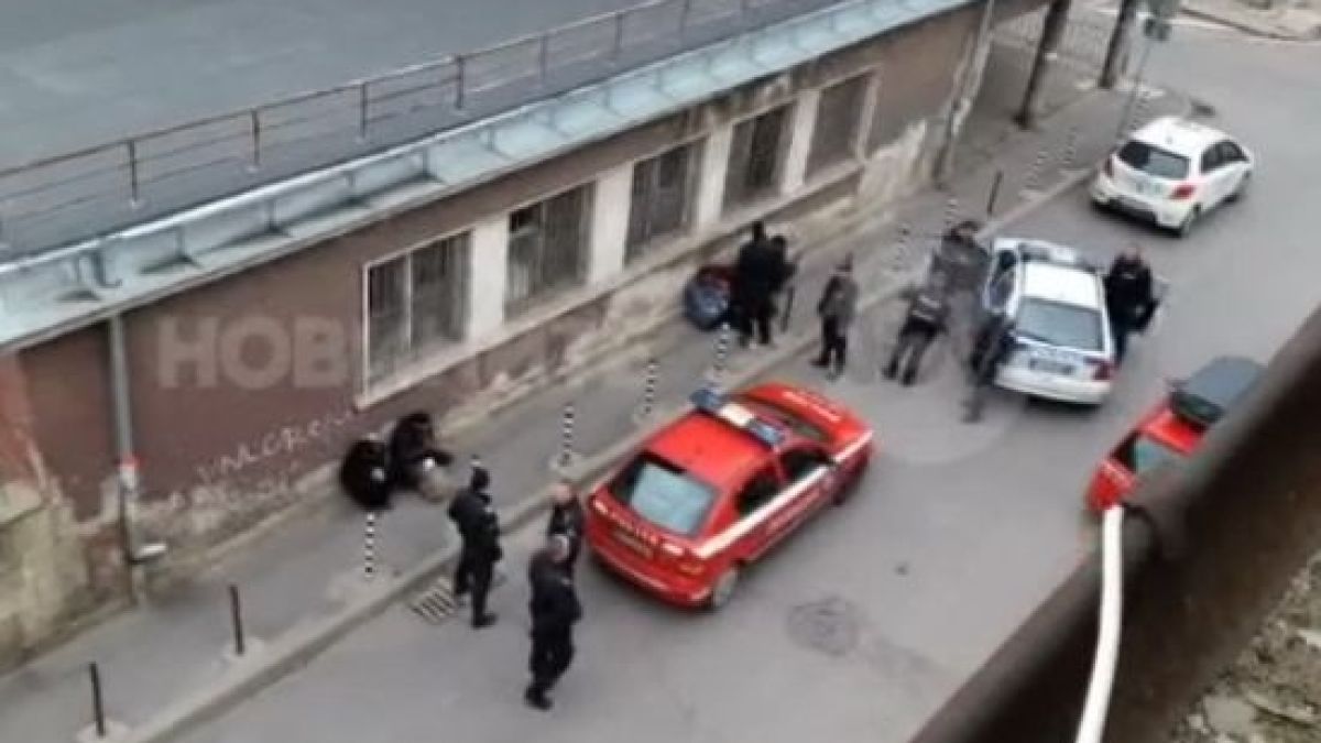 Преди протеста! Масови проверки на бежанци в центъра на София (ВИДЕО)