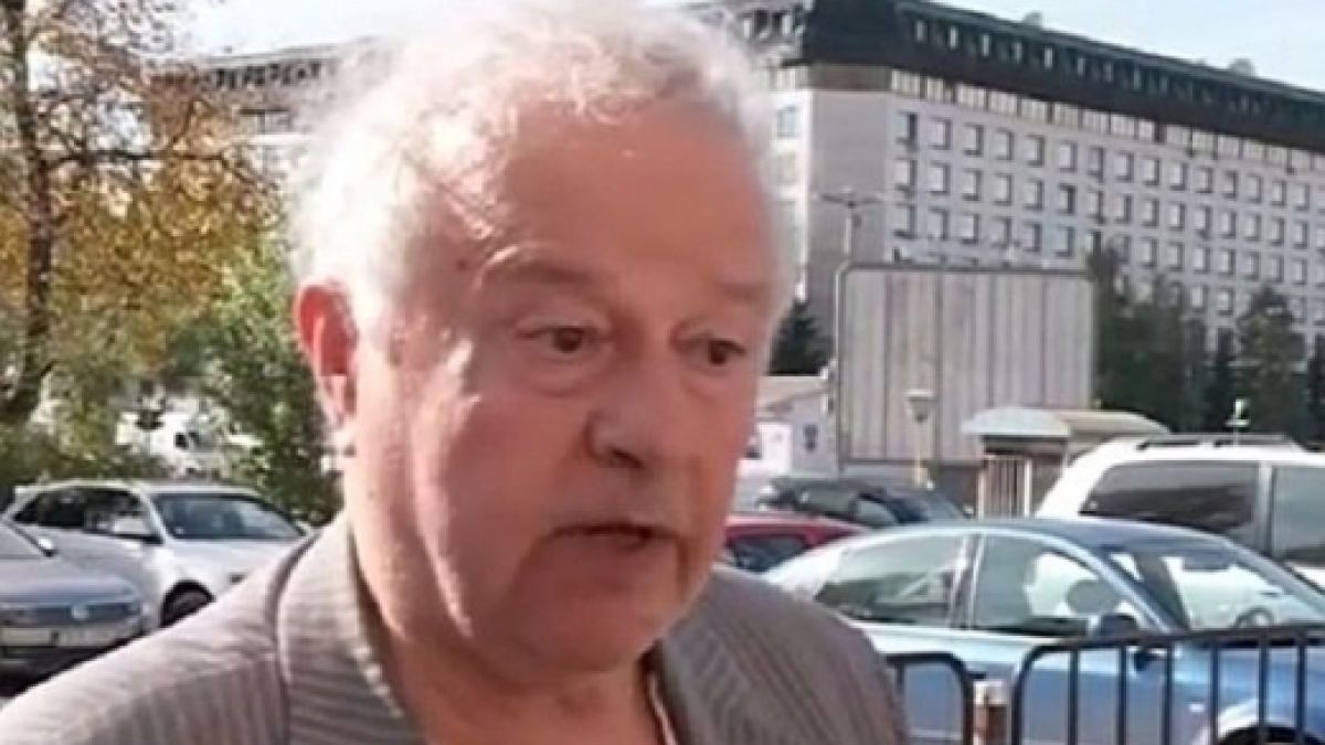 Полицай от Първо РПУ пребил професор на пътя?