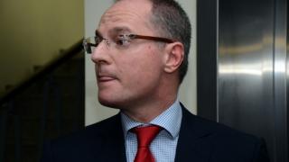 Лозан Панов се крие от въпросите на БЛИЦ за скандалната му обвързаност с адвоката на Цветан Василев