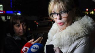  Ченалова влезе в обяснителен режим за интригите, които завъртя (СНИМКИ/ОБНОВЕНА)