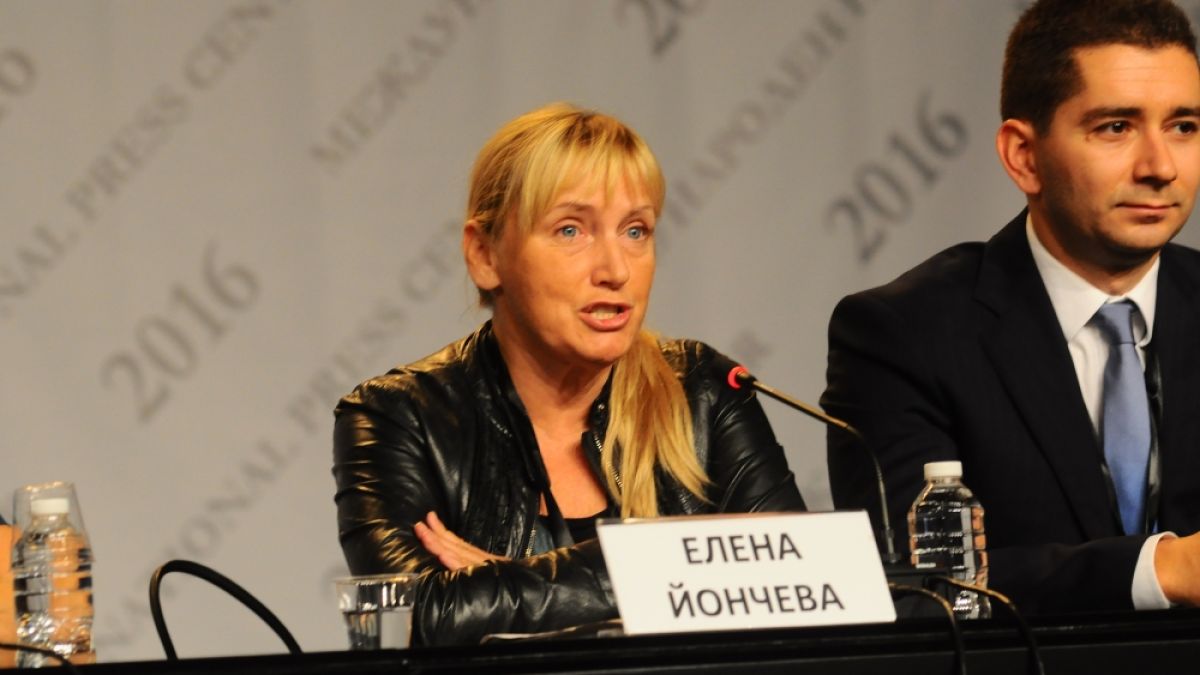 Скандал в парламента: Елена Йончева скочи остро на ГЕРБ  заради урана! 