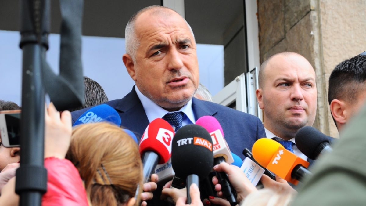 Първо в БЛИЦ! Светкавична анкета на "Галъп": Ако парламентарните избори са днес ГЕРБ ги печели с 31%!