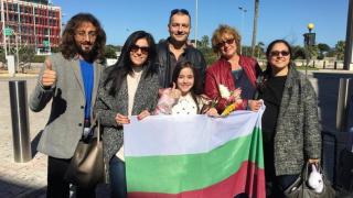 Кандидатката ни за Евровизия замина за Малта 