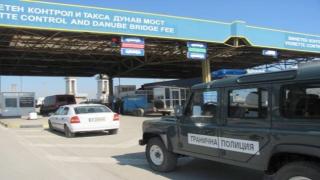 Освободиха и седмината подкупни митничари, хванати на "Дунав мост"
