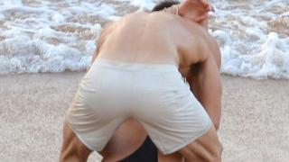 Любовникът на Марая Кери я награби на плажа (СНИМКИ 18+)