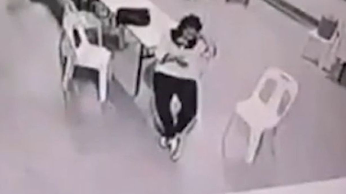 Запечатаха на ВИДЕО ужасяваща атака на дух (СНИМКИ/ВИДЕО)