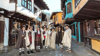 Коледарите с дрянови пръчки наричат за здраве и благоденствие