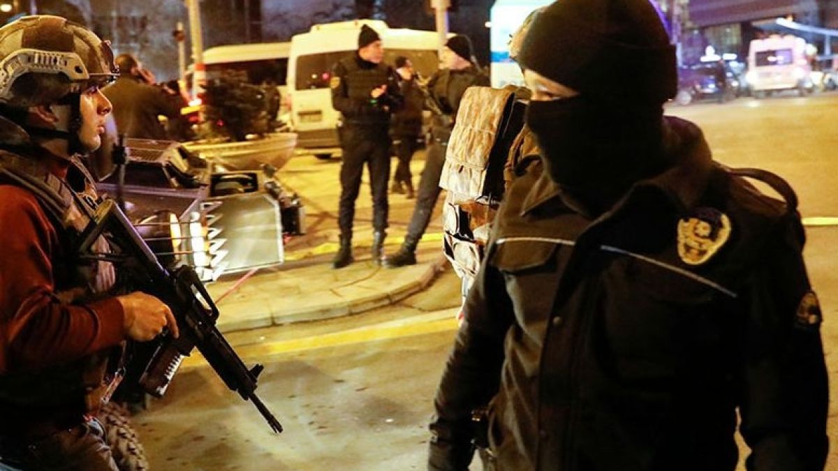 Стрелба до посолството на САЩ в Анкара малко след разстрела на руския посланик!