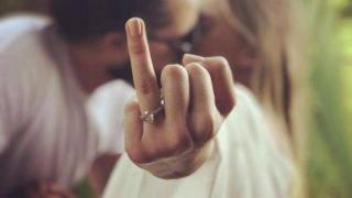 Сексапилната актриса от "Вълкът от Уолстрийт" шокира Instagram с тази новина (СНИМКИ 18+)