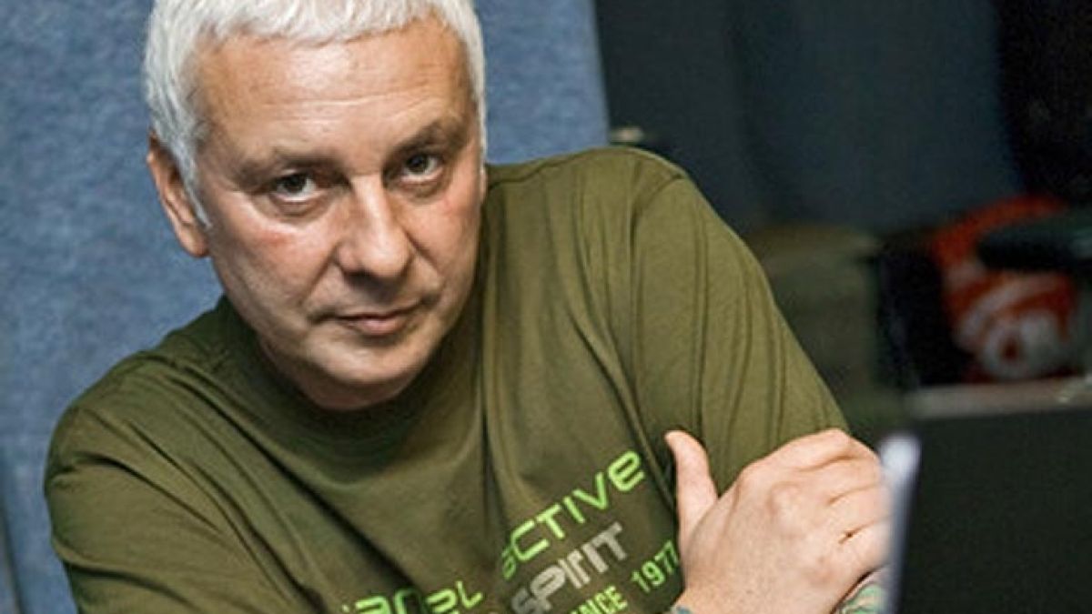 Поп-рок легендата Стенли: Загубих си говора в детската градина