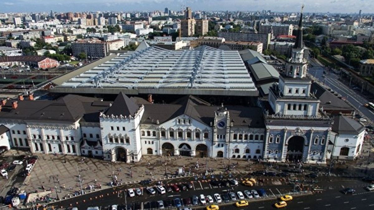 Паника в Москва! Близо 3000 души са евакуирани от три гари 