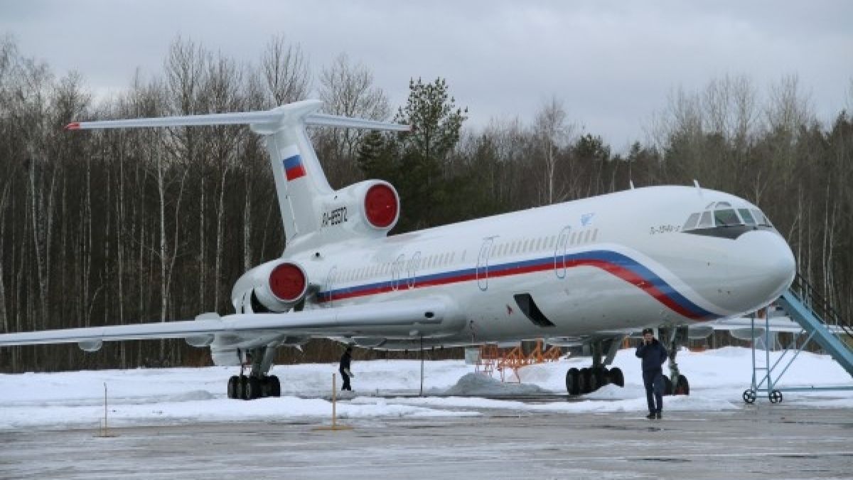Русия спира полетите на всички Ту-154