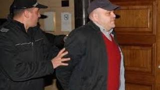 Оставиха Николай Русинов-Чеци в ареста