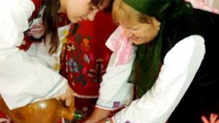 Отбелязваме красив, но езически празник! Вижте какви ритуали и поверия за здраве трябва да направите на Бабинден