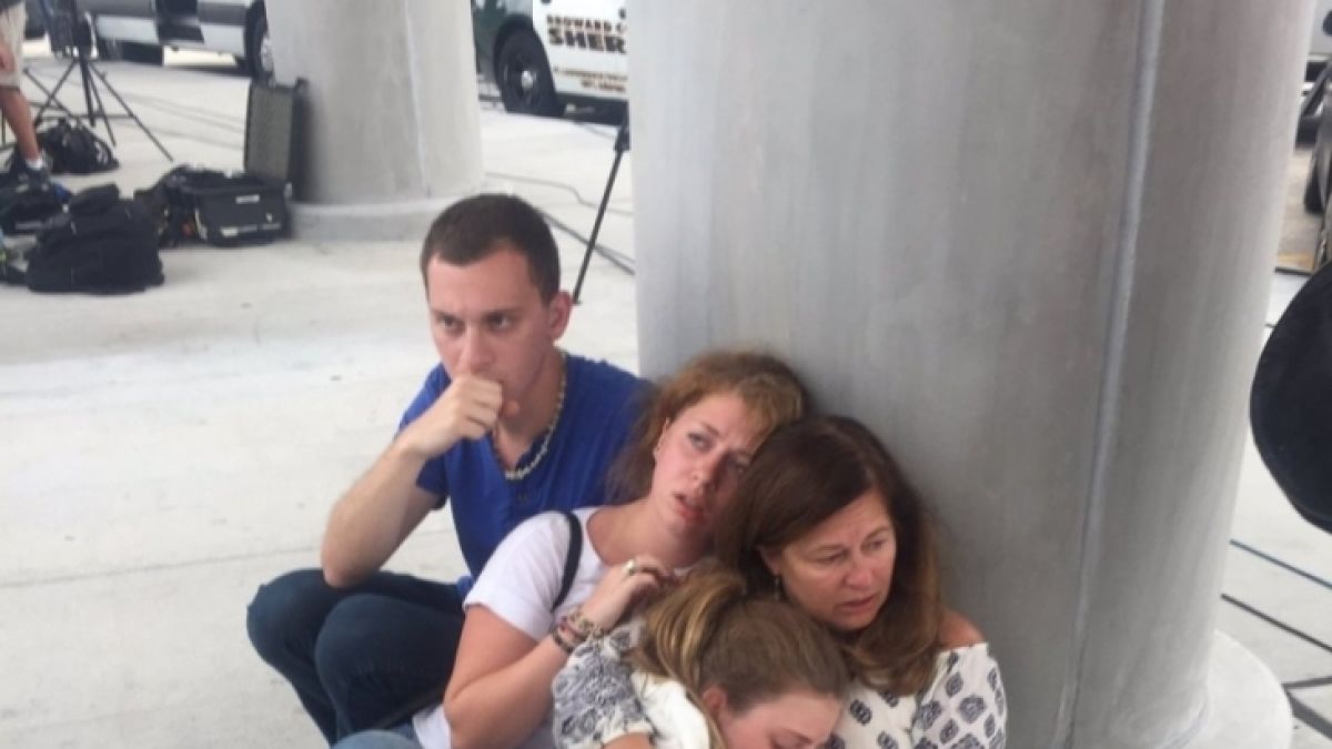 CNN: Очевидец на нападението във Флорида е оцелял заради дяволски късмет...