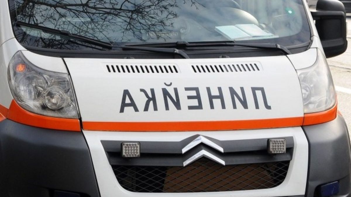 Бебе проплака в линейка насред снежната блокада 