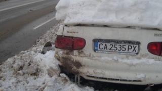 С вяра в справедливостта: Софиянец зове този, който му е счупил колата, да го потърси (СНИМКИ)