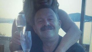 Първо в БЛИЦ! Деси Цонева се сети да скърби за баща си, вижте какво направи (СНИМКА)