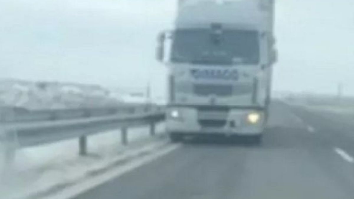Тираджия втрещи всички на "Тракия", подкара в насрещното на аутобана (ВИДЕО)