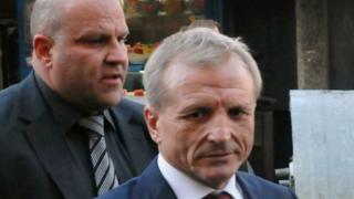Гриша Ганчев прави цирк в съда: Ще ни простудите тука, оправете тоя климатик