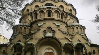 Отслужват Света литургия за чудотворната икона, която пристигна в София 