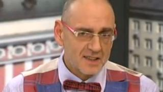 Любен Дилов-син защити голия директор