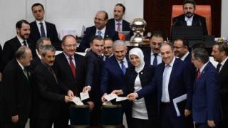 Дефицит: Сакето на Путин изчезна от рафтовете на японските магазини