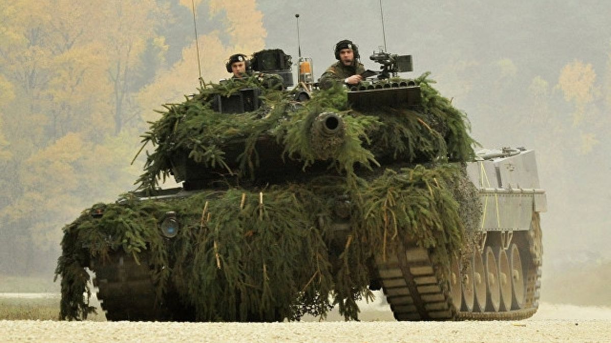 Die Welt: Терористите от ИД напипаха слабото място на „неуязвимите” немски танкове 