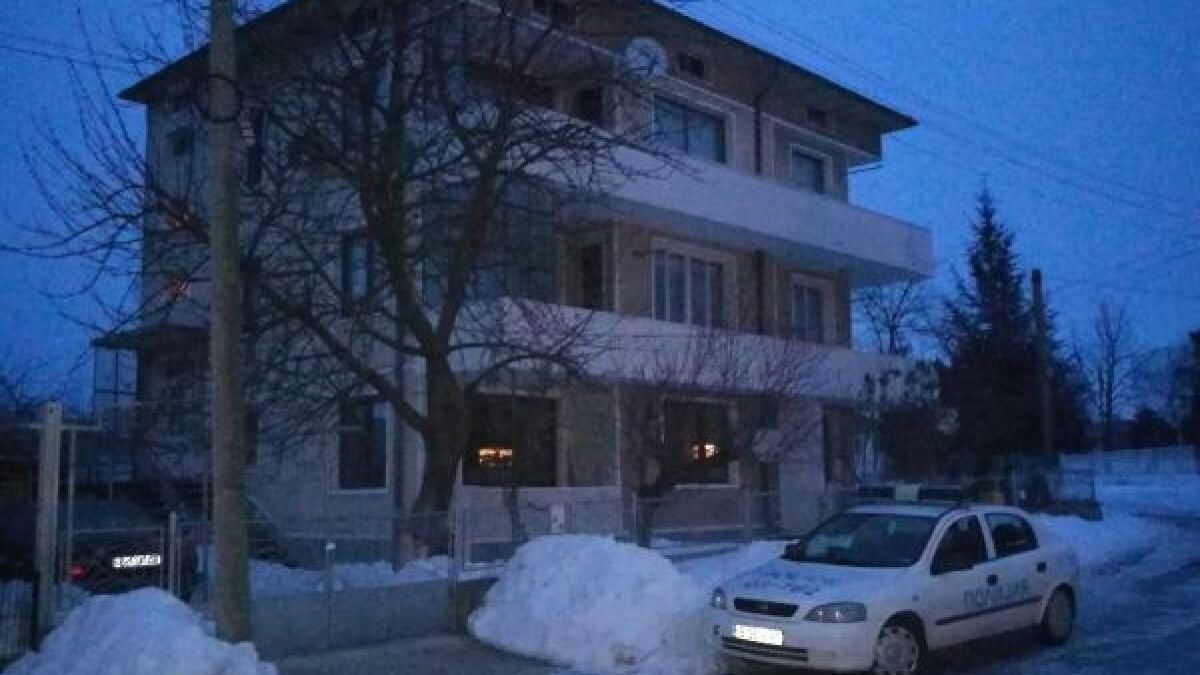 Репортаж в БЛИЦ: Вълчи дол в шок от жестокото убийство, ето къде се е разиграла кървавата трагедия (СНИМКА) 