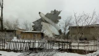 Откриха тялото на четвъртия член на екипажа от разбилия се край Бишкек турски Боинг