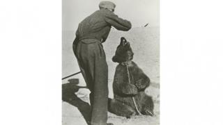 Уникалната история на един необичаен герой от Втората световна война (СНИМКИ)