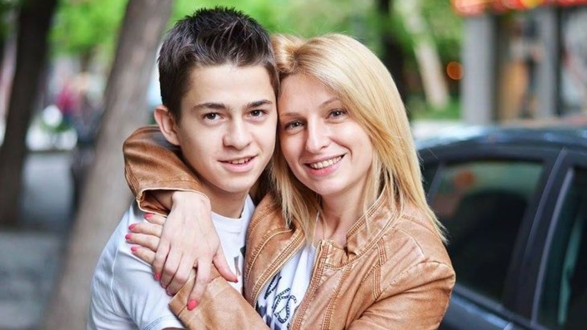 Потресаващи разкрития пред БЛИЦ направи майката на Майкъл