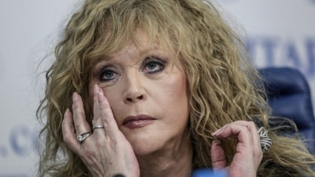 Алла Пугачова предизвика фурор в Инстаграм с тази СНИМКА