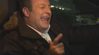 Става заразно! Зуека и Рачков също запяха "Трепни" в колата и намесиха Малката булка (ВИДЕО)