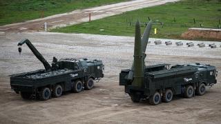 Кремъл: Няма да изкарваме Искандерите от Калининград