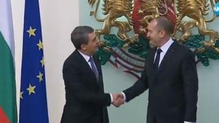 Плевнелиев с горещ коментар за българина, погнат от САЩ, еврозоната и Радев ВИДЕО