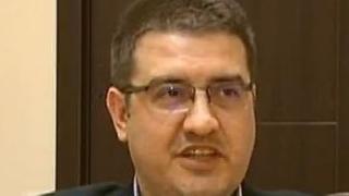 Лихвари нахлуват в 1 след полунощ при жена, напъват я за такса „свеж въздух“