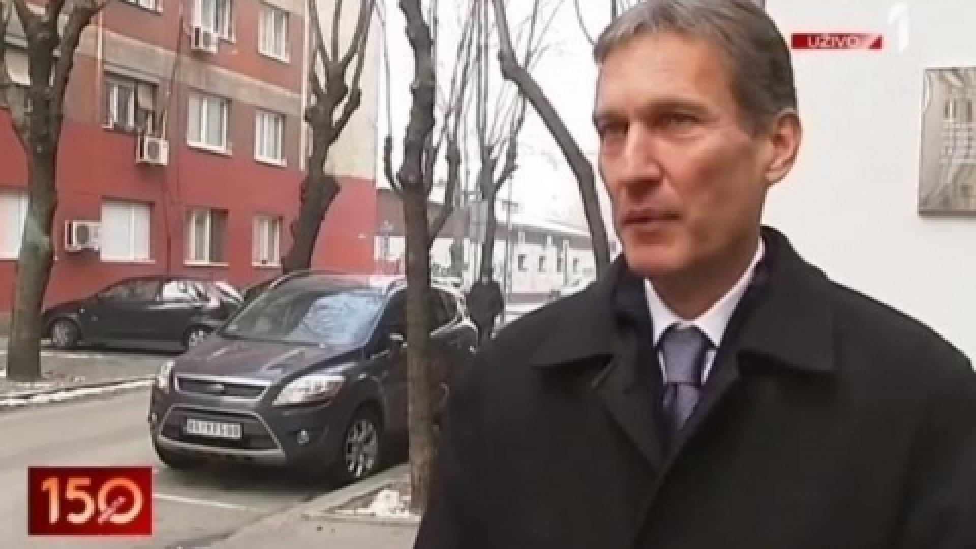 Министърът, набеден, че е клошар проговори