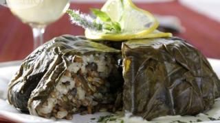 Ето как да направите още по-вкусно това традиционно ястие! Страхотна рецепта за голяма лозова сарма