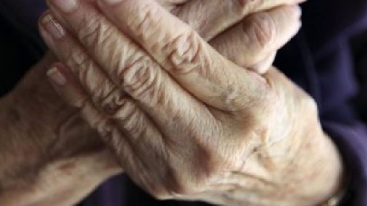 Аз съм на 74 години и не можех да направя крачка без да изпитам зверска болка, докато един приятел не ми даде тази рецепта 