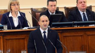От последните минути: Първите 4 указа на Радев влязоха в сила! Вижте най-важните решения и дати за България!