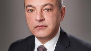 Служебният социален минстър каза свой приоритет номер едно 