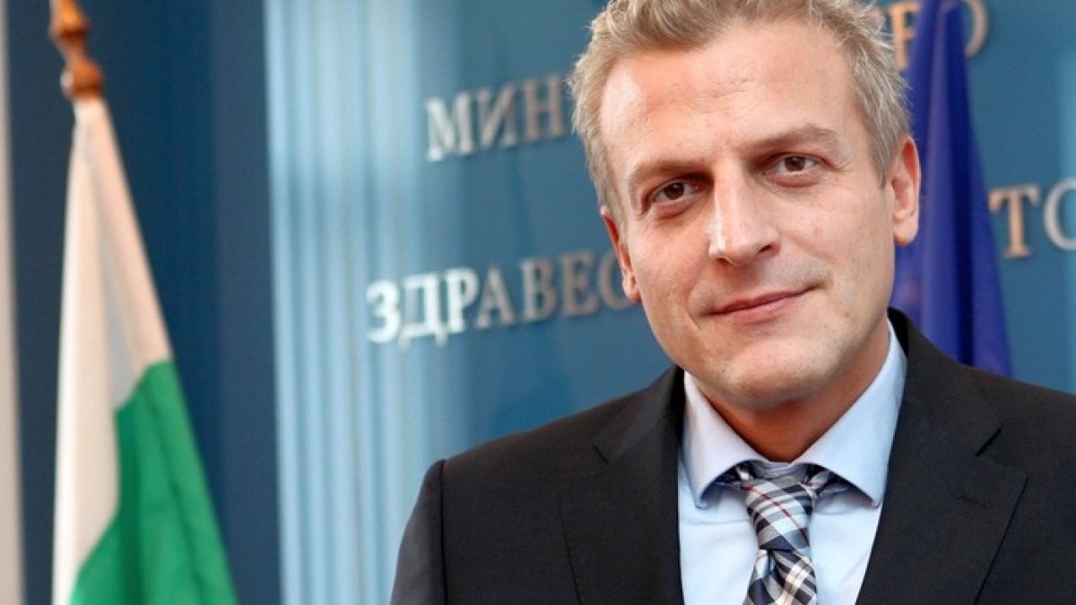 Петър Москов пуска поръчка за десетки милиони часове преди да напусне поста (ДОКУМЕНТИ)