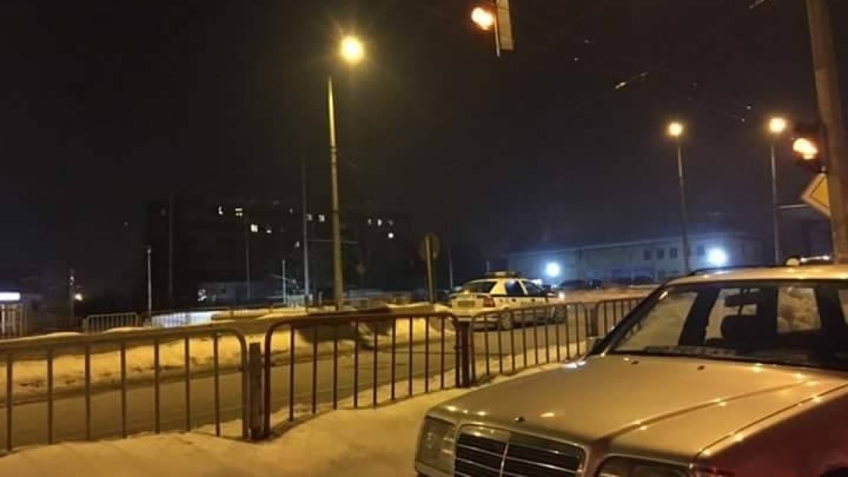 Катаджии правят грандиозно нарушение на пътя само и само, за да глобят повече шофьори (СНИМКИ)