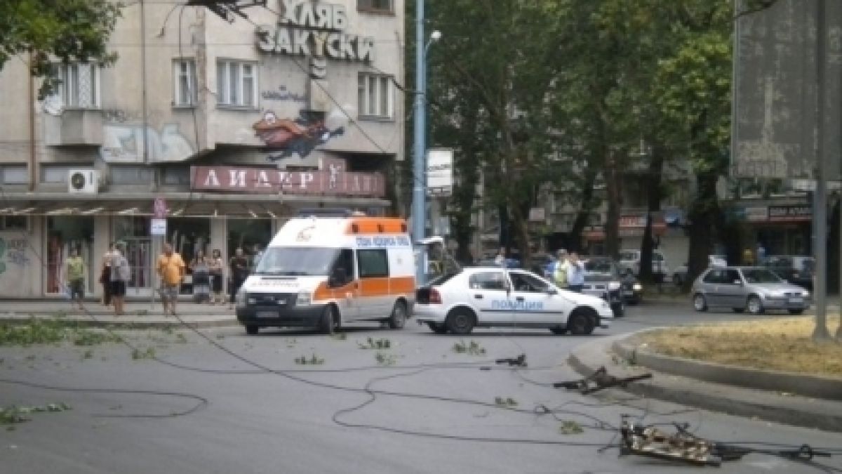 Извънредно в БЛИЦ: Млад пловдивчанин уби зверски с юмруци жена в „Кючук Париж”!