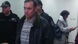 Само в БЛИЦ: Иван Евстатиев се освести след секс скандала с ученичката и зандана! Вече работи в...